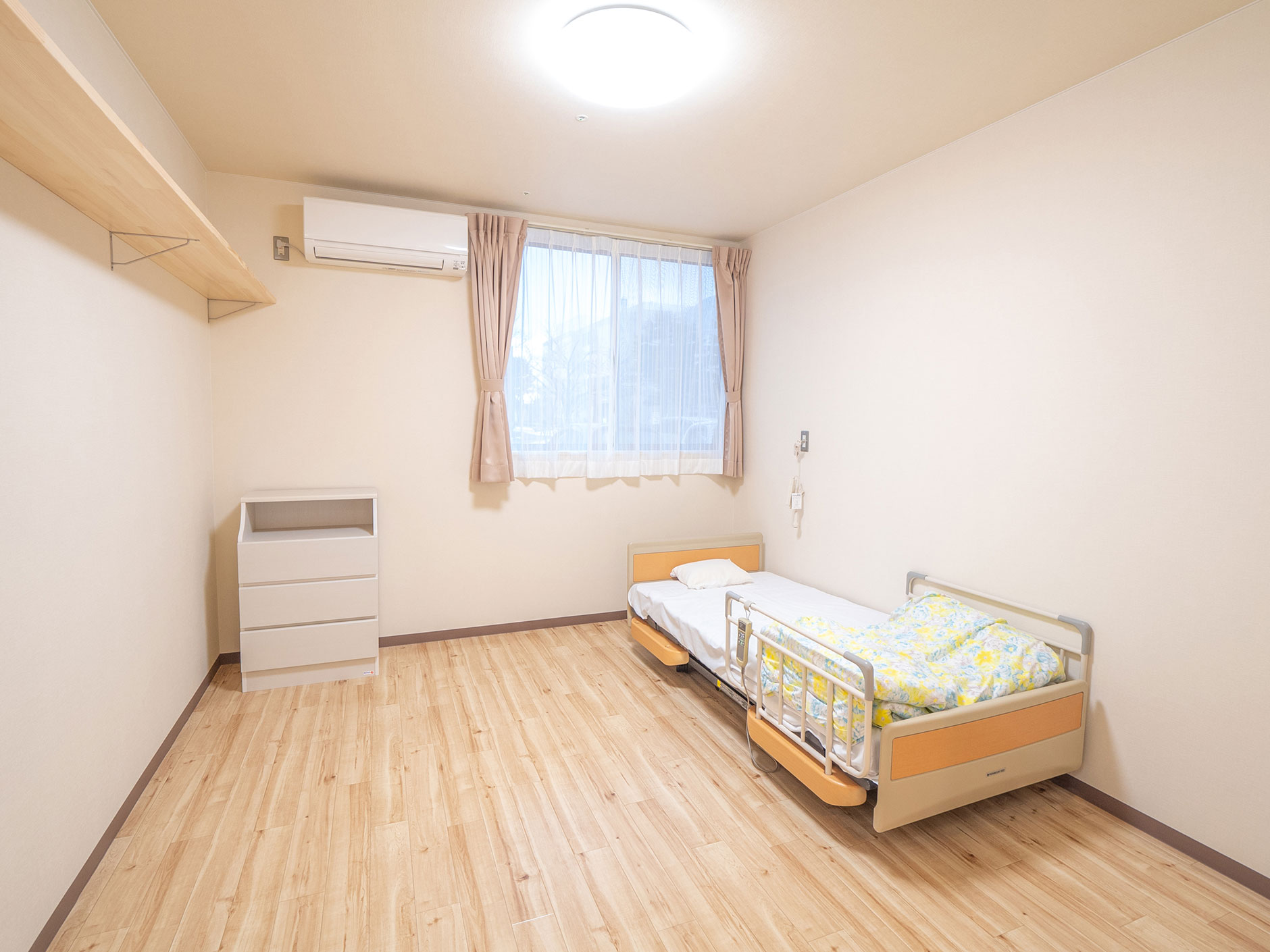 おおまがり居室